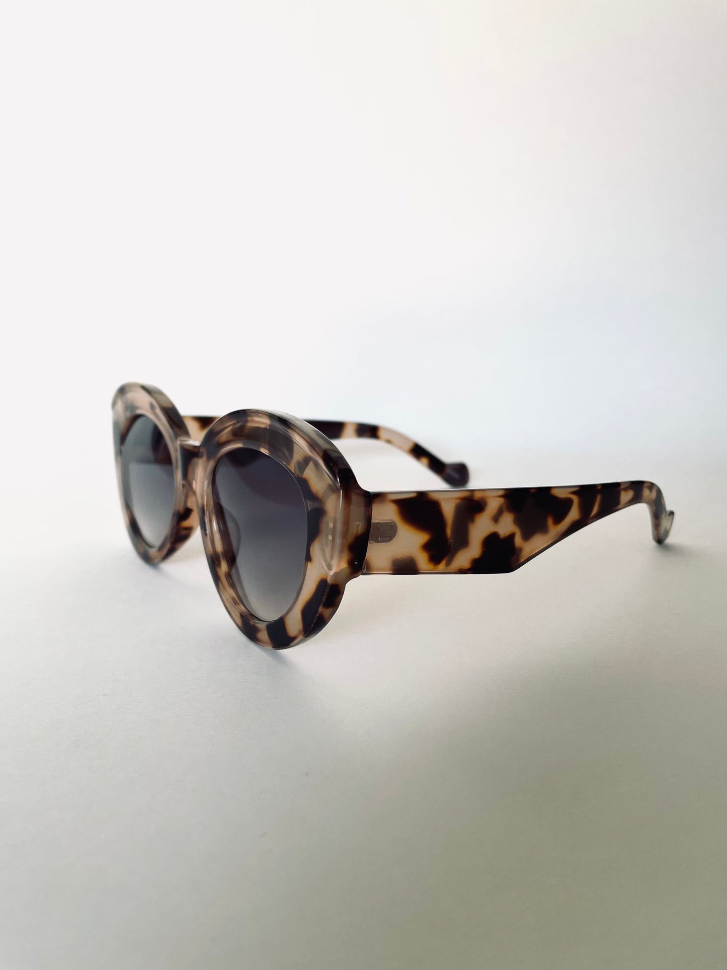 Sunglasses (Feline)